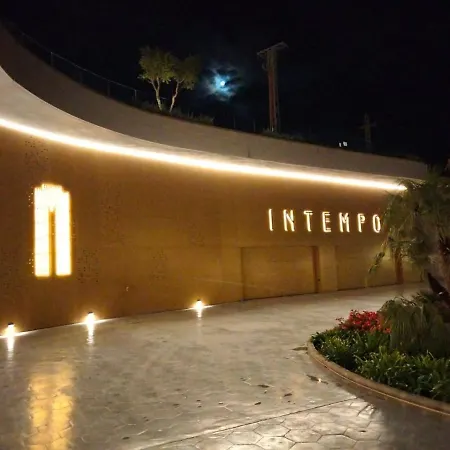 Intempo Sky 082 * Benidorm
